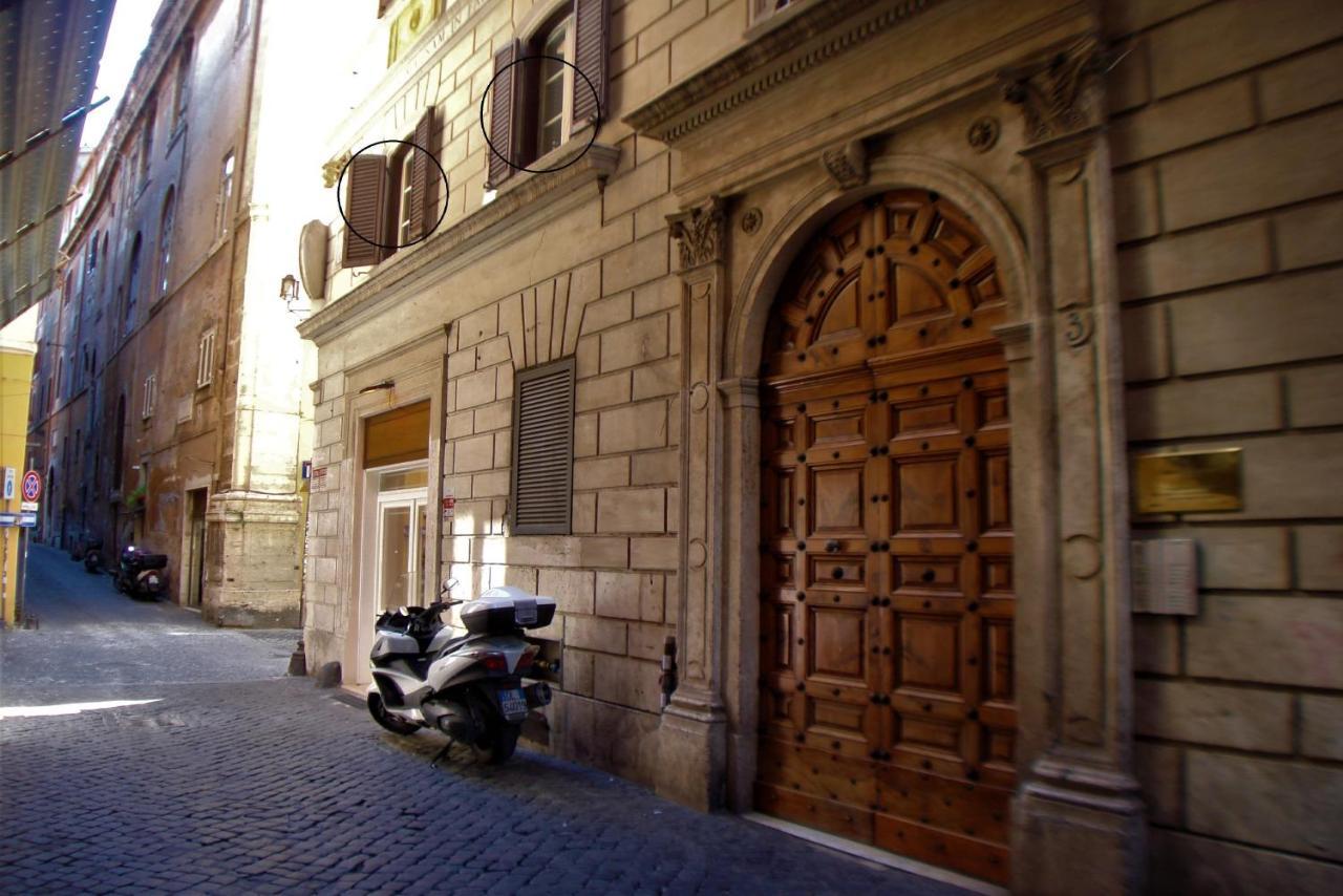 Interno 2 * Rom